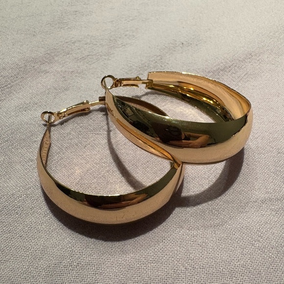 Assorted Earrings for Sale - Picture 1 of 8